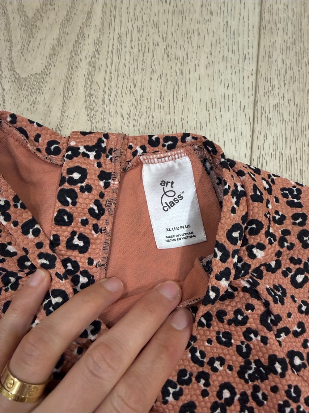 Leopard One Piece Rash Guard - Picture 5 of 10